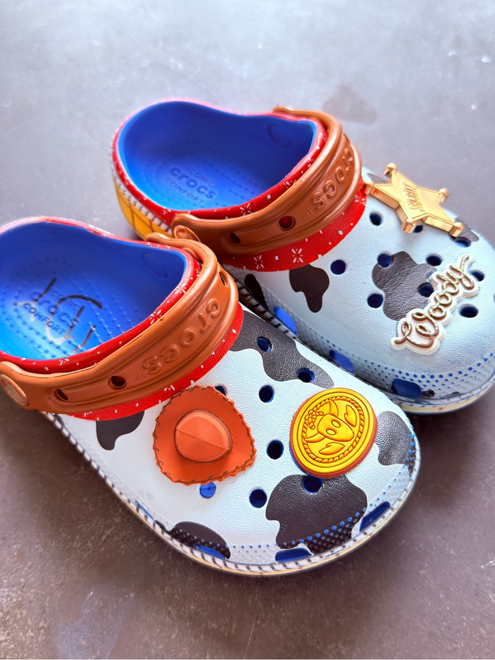 Crocs Disney Toy Story Woody size c12